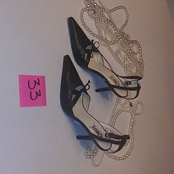 Heels - Picture 2 of 4